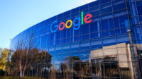 Hakim Federal AS: Google Menghalangi Pesaing dan Mengenakan Harga Tinggi pada Iklan Pencarian