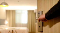 Hati-Hati! Penipuan Reservasi Hotel Lewat Google Kian Marak