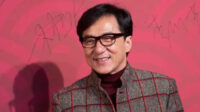 Jackie Chan Lelang Jaket Terjual dengan Nilai Fantastis Rp 1,5 miliar