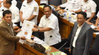 Pelanggaran Konstitusi oleh DPR: Akademisi UI Sebut Demokrasi Terancam
