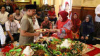 Kampanye Pertama Tri Rismaharini, Ubah Sampah Jadi Emas