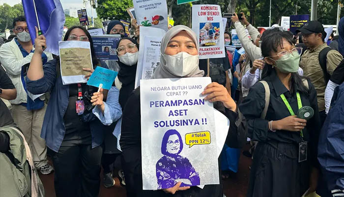 Ketika Kebijakan PPN 12% Bertabrakan dengan Kebutuhan Rakyat- Sebuah Refleksi Tentang Keadilan Ekonomi