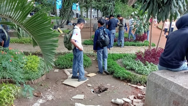 Viral Berburu Koin Jagat hingga Rp100 Juta