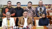 Ketua Komisi III DPR RI Habiburokhman berbicara soal kasus royalti Agnez Mo dalam rapat bersama Bawas MA dan Ditjen Haki.