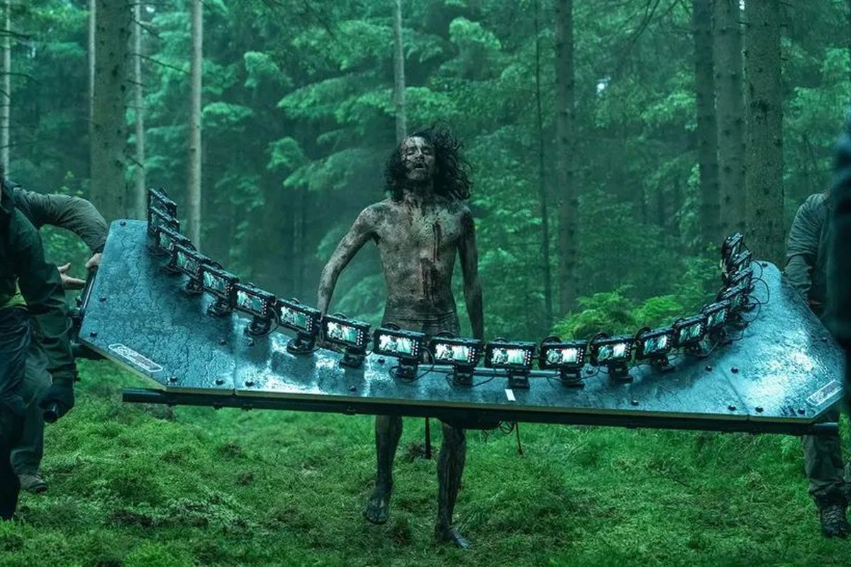 Kru Film 28 Years Later Merekam Adegan Zombie Menggunakan Iphone 15 Pro Max Dalam Rig Khusus 180 Derajat