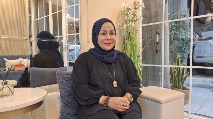 Mak Vera Beri Klarifikasi Soal Tuduhan Mencuri Uang Rp 1,8 Miliar Milik Mendiang Olga Syahputra