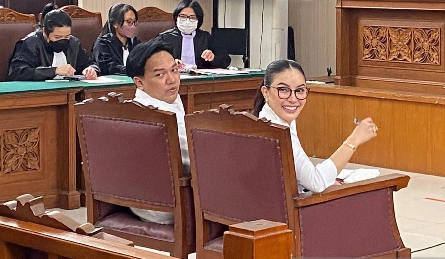 Nikita Mirzani Dan Asistennya Hadir Di Pengadilan Negeri Jakarta Selatan Dalam Sidang Perdana Kasus Dugaan Pemerasan Dan Pencucian Uang