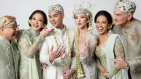 Risa Dewi Dan Alyssa Daguise Di Pernikahan Tanpa Kehadiran Mulan Jameela Di Foto