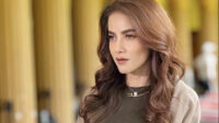 Tatapan Olla Ramlan Saat Bicara Soal Niat Melepas Hijab
