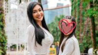 Denada Dan Aisha Kembali Ke Jakarta Setelah 6 Tahun Tinggal Di Singapura Untuk Pengobatan Kanker