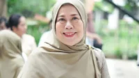 Dewi Yull Ceritakan Alasan Menolak Lasik Meski Kini Mata Kanannya Buta