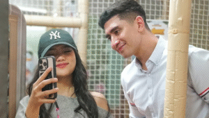 Fuji Dan Verrell Bramasta Tersenyum Dalam Potret Bersama Di Instagram