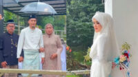 Gunawan Dwi Cahyo Dan Alya Saat Pernikahan Mereka Yang Diguyur Hujan Deras