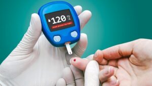 Ilustrasi Pemeriksaan Kadar Gula Darah Sebagai Langkah Deteksi Dini Diabetes