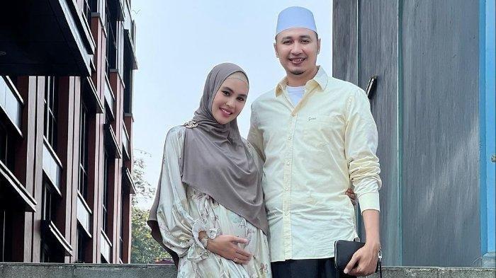 Kartika Putri Dan Habib Usman Bin Yahya Umumkan Kehamilan Anak Ketiga Mereka Dalam Suasana Penuh Syukur