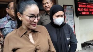 Nikita Mirzani Saat Jalani Sidang Di Pn Jakarta Selatan, Tanggapi Kasus Reza Gladys