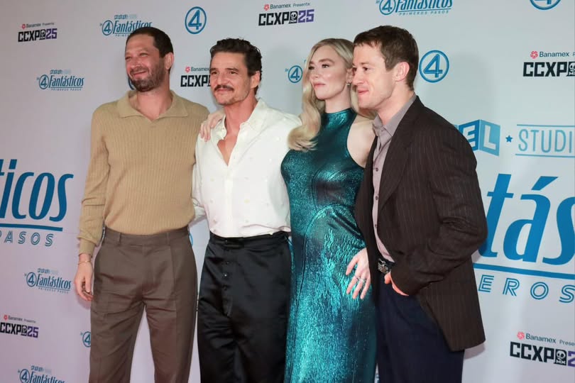Pemeran Utama Fantastic Four Berpose Di Karpet Merah Premiere Film Marvel Terbaru