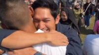 Ibnu Jamil Memeluk Dhofin Di Lapangan Akademi Militer