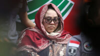 Nunung kembali down setelah sahabat Mpok Alpa meninggal Nunung Kembali Down Setelah Sahabat Mpok Alpa Meninggal