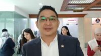 Pasha Ungu hadir di Kompleks Parlemen Senayan saat bantah isu mundur dari DPR Pasha Ungu Hadir Di Kompleks Parlemen Senayan Saat Bantah Isu Mundur Dari Dpr