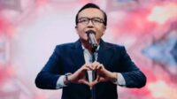 Penampilan Ari Lasso perdana setelah keluar dari WAMI Penampilan Ari Lasso Perdana Setelah Keluar Dari Wami