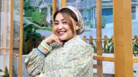 Potret Mpok Alpa saat tampil di televisi dengan gaya khasnya Potret Mpok Alpa Saat Tampil Di Televisi Dengan Gaya Khasnya