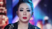 Soimah mengungkap pengalaman memarahi pacar anaknya hingga meneteskan air mata. Soimah Mengungkap Pengalaman Memarahi Pacar Anaknya Hingga Meneteskan Air Mata