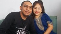 Aji Darmaji dan Sherly dalam momen keluarga setelah kepergian Mpok Alpa Aji Darmaji Dan Sherly Dalam Momen Keluarga Setelah Kepergian Mpok Alpa
