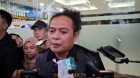 Fariz RM divonis 10 bulan penjara oleh hakim Fariz Rm Divonis 10 Bulan Penjara Oleh Hakim
