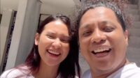 Indah Permatasari tersenyum di depan kamera, menanggapi isu rumah tangga dengan adem Indah Permatasari Tersenyum Di Depan Kamera, Menanggapi Isu Rumah Tangga Dengan Adem