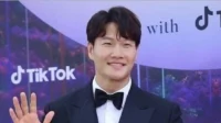Kim Jong Kook resmi menikah dalam upacara privat di Gangnam Kim Jong Kook Resmi Menikah Dalam Upacara Privat Di Gangnam