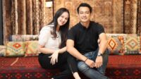 Potret rumah tangga Eza Gionino dan Meiza yang kini di ujung tanduk Potret Rumah Tangga Eza Gionino Dan Meiza Yang Kini Di Ujung Tanduk