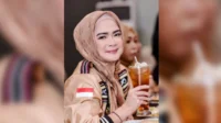 Shezy Idris kini fokus berjualan keripik singkong demi menghidupi anak-anaknya Shezy Idris Kini Fokus Berjualan Keripik Singkong Demi Menghidupi Anak Anaknya