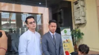Eza Gionino sepakat beri nafkah Rp 25 juta untuk tiga anaknya Eza Gionino Sepakat Beri Nafkah Rp 25 Juta Untuk Tiga Anaknya