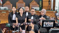 Nikita Mirzani divonis 4 tahun penjara atas kasus pemerasan terhadap Reza Gladis Nikita Mirzani Divonis 4 Tahun Penjara Atas Kasus Pemerasan Terhadap Reza Gladis