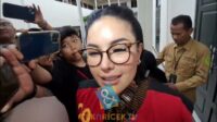 Nikita Mirzani kecewa dengan vonis 9 tahun Vadel Badjideh Nikita Mirzani Kecewa Dengan Vonis 9 Tahun Vadel Badjideh