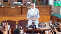 Nikita Mirzani mengaku dijebak Reza Gladys dalam kasus Rp 4 miliar Nikita Mirzani Mengaku Dijebak Reza Gladys Dalam Kasus Rp 4 Miliar