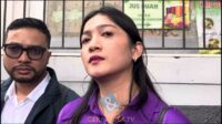 Sri Sinduwati memberi tanggapan usai vonis Nikita Mirzani dibacakan Sri Sinduwati Memberi Tanggapan Usai Vonis Nikita Mirzani Dibacakan