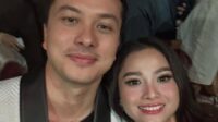 Acha Septriasa selfie bersama Nicholas Saputra dengan senyum hangat Acha Septriasa Selfie Bersama Nicholas Saputra Dengan Senyum Hangat