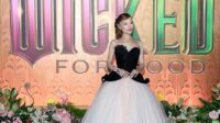 Ariana Grande positif Covid saat tur promosi Wicked For Good Ariana Grande Positif Covid Saat Tur Promosi Wicked For Good