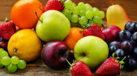 Buah beraneka warna sebagai sumber serat dan vitamin Buah Beraneka Warna Sebagai Sumber Serat Dan Vitamin