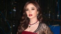 Dewi Perssik beri klarifikasi isu usir Irish Bella Dewi Perssik Beri Klarifikasi Isu Usir Irish Bella