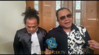 Kuasa hukum Adam Damiri jelaskan bukti baru dalam sidang PK Kuasa Hukum Adam Damiri Jelaskan Bukti Baru Dalam Sidang Pk