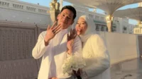 Momen pernikahan Dara Arafah dan Rehan Mubarak di Madinah Momen Pernikahan Dara Arafah Dan Rehan Mubarak Di Madinah