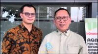 Pengacara memberikan pernyataan usai mediasi perkara PMH Pengacara Memberikan Pernyataan Usai Mediasi Perkara Pmh