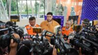Aksi kepedulian Ivan Gunawan untuk korban banjir dan longsor di Sumatera Aksi Kepedulian Ivan Gunawan Untuk Korban Banjir Dan Longsor Di Sumatera