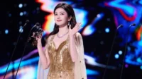 Bai Lu bersinar di iQIYI Award 2025 Bai Lu Bersinar Di Iqiyi Award 2025