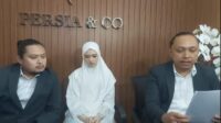 Inara Rusli ditemani kuasa hukum menegaskan lima hal penting terkait Insanul Fahmi. Inara Rusli Ditemani Kuasa Hukum Menegaskan Lima Hal Penting Terkait Insanul Fahmi