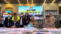 Resbob ditangkap di Semarang atas unggahan kebencian terhadap etnis Sunda Resbob Ditangkap Di Semarang Atas Unggahan Kebencian Terhadap Etnis Sunda