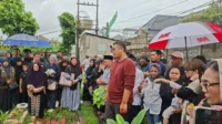 Gilang Dirga mengenang ayah tercinta dengan penuh haru Gilang Dirga Mengenang Ayah Tercinta Dengan Penuh Haru